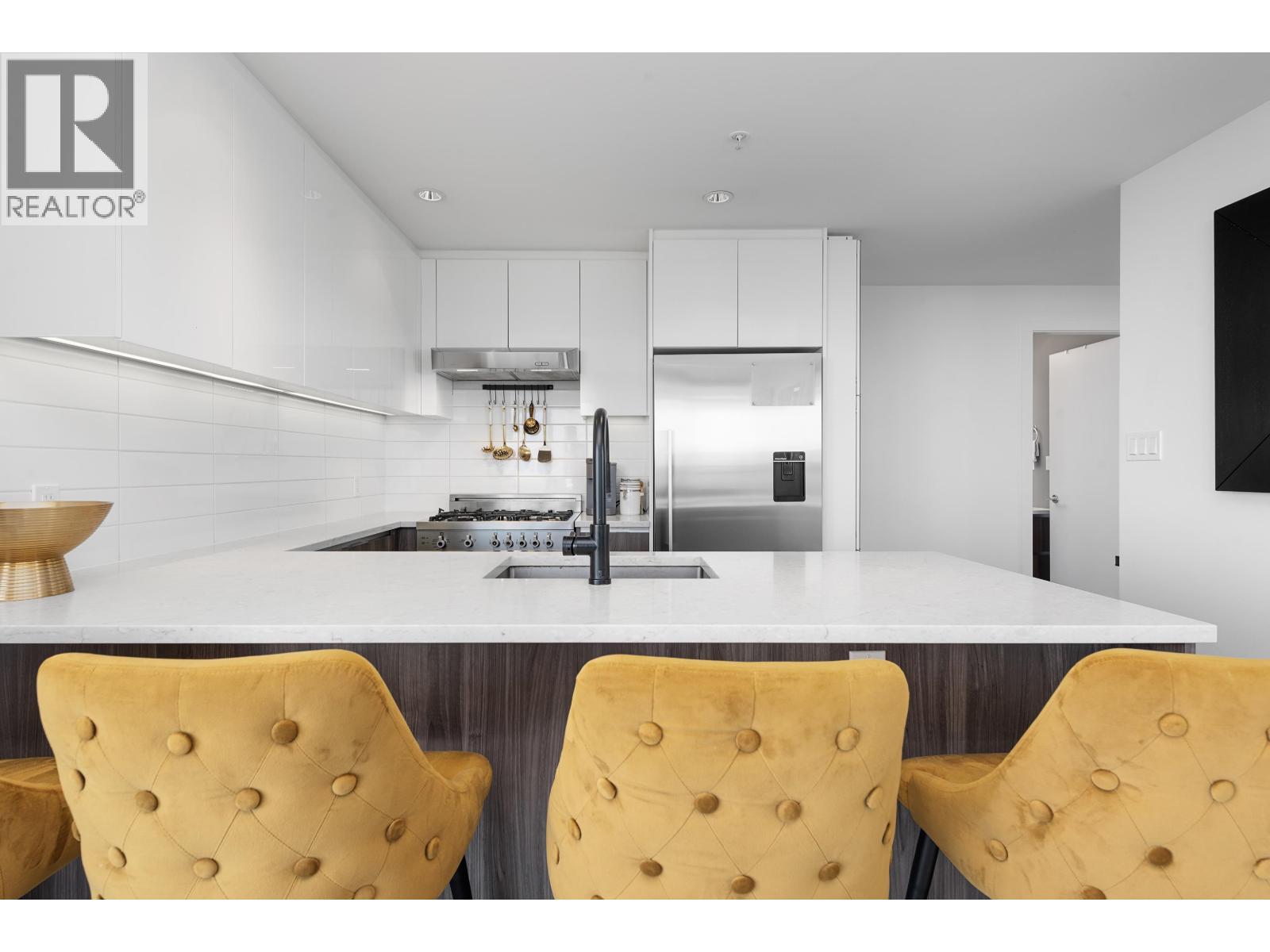 2202 4900 Lennox Lane, Burnaby, British Columbia  V5H 0G9 - Photo 12 - R3117218