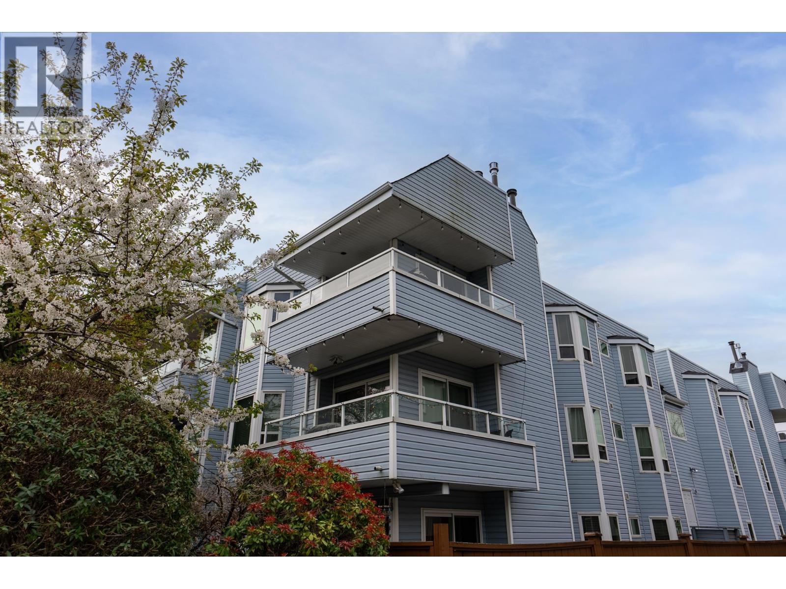 303 2615 Lonsdale Avenue, North Vancouver, British Columbia  V7N 3H7 - Photo 19 - R3117219