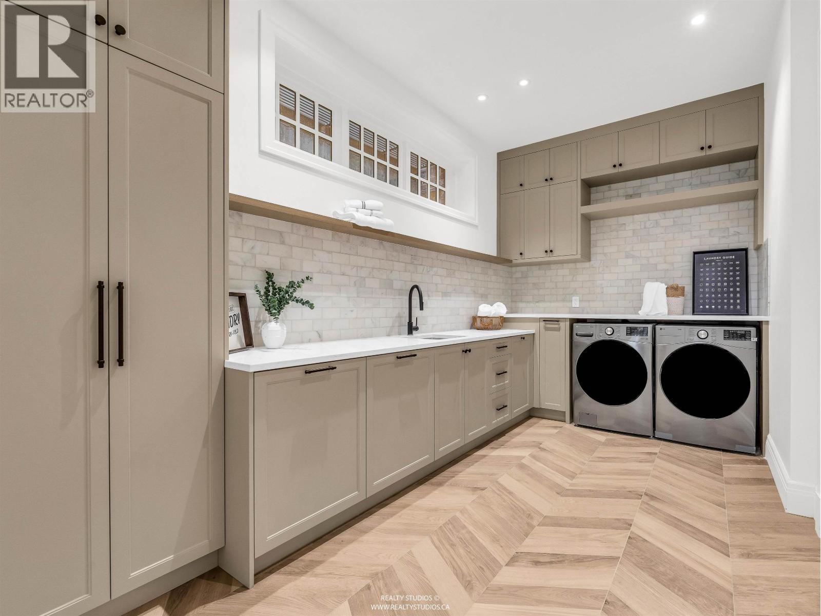 2050 SW Marine Drive, Vancouver, British Columbia  V6P 6B5 - Photo 33 - R3117195