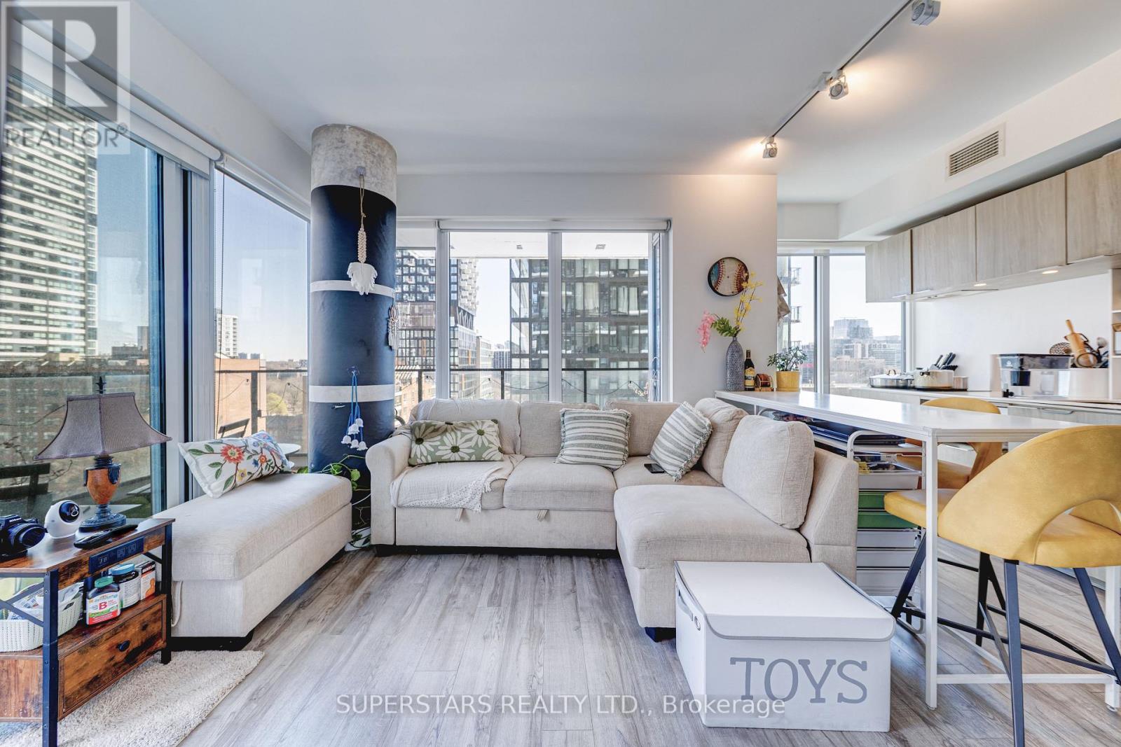 1110 - 77 Shuter Street, Toronto, Ontario  M5B 0B8 - Photo 5 - C13057082