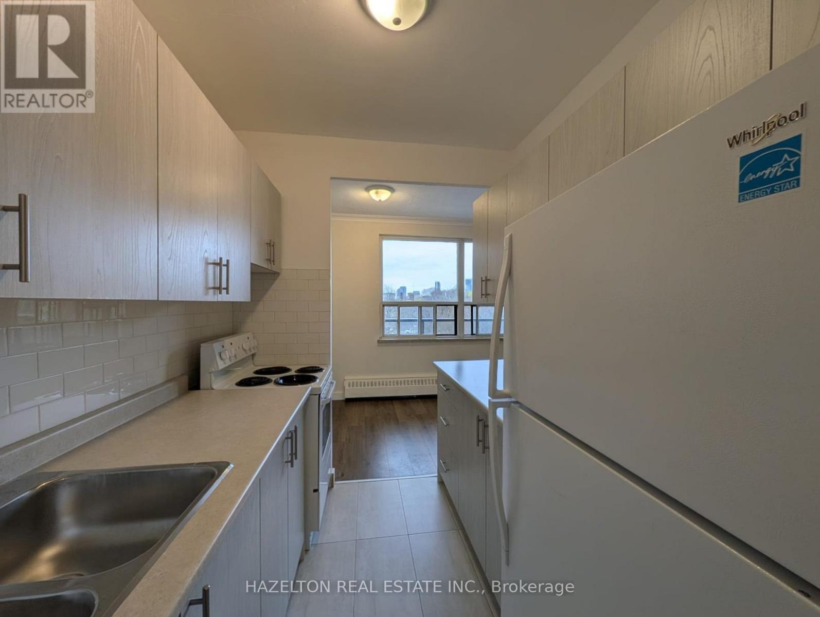 511 - 57 Parkwoods Village Drive, Toronto, Ontario  M3A 2X3 - Photo 4 - C13057088