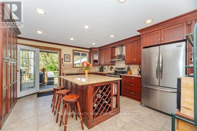 24 Cedar Drive, Caledon, Ontario  L7K 1H6 - Photo 7 - W13000572