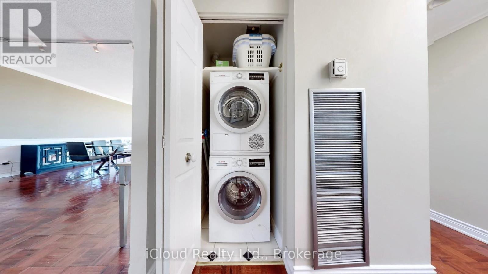 Ph10 - 50 Eglinton Avenue W, Mississauga, Ontario  L5R 3P5 - Photo 18 - W13056346