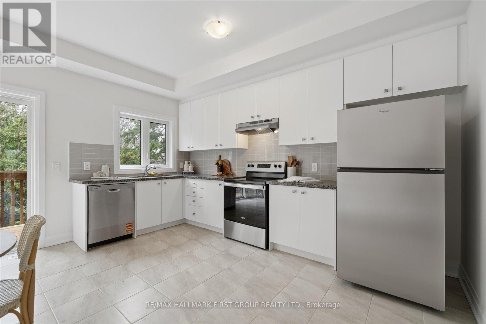 79 Marret Lane, Clarington, Ontario  L1B 0X2 - Photo 10 - E13056968