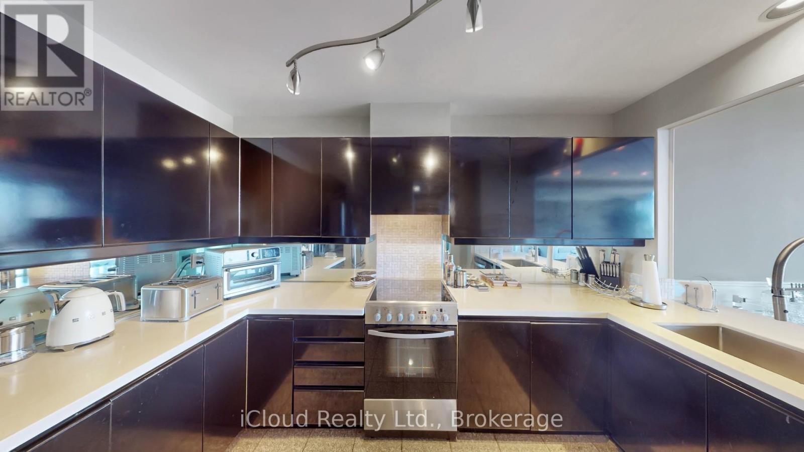 Ph10 - 50 Eglinton Avenue W, Mississauga, Ontario  L5R 3P5 - Photo 9 - W13056346