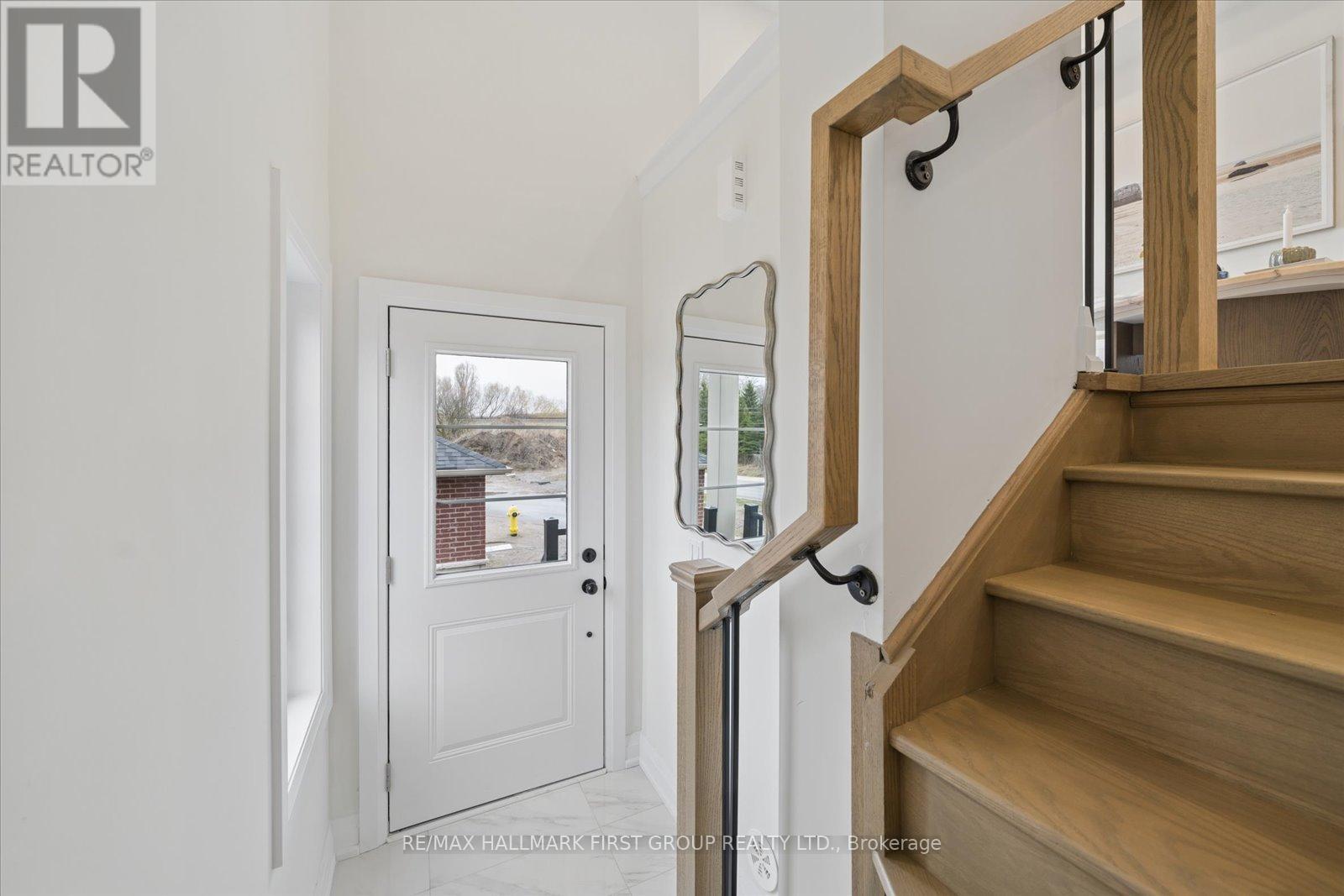 1 Marret Lane, Clarington, Ontario  L1B 0X2 - Photo 3 - E13056980