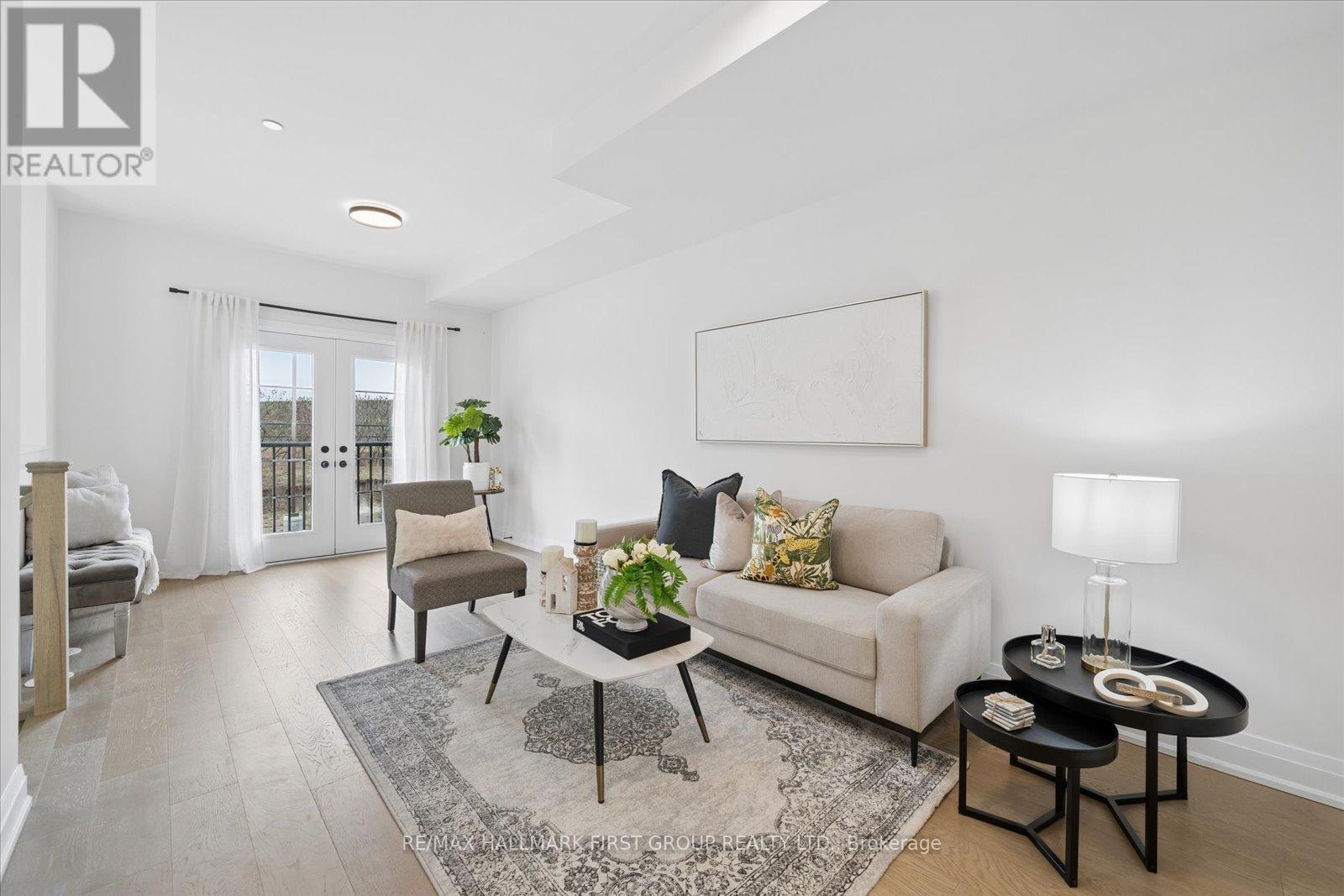 67 Marret Lane, Clarington, Ontario  L1B 0X2 - Photo 2 - E13056984