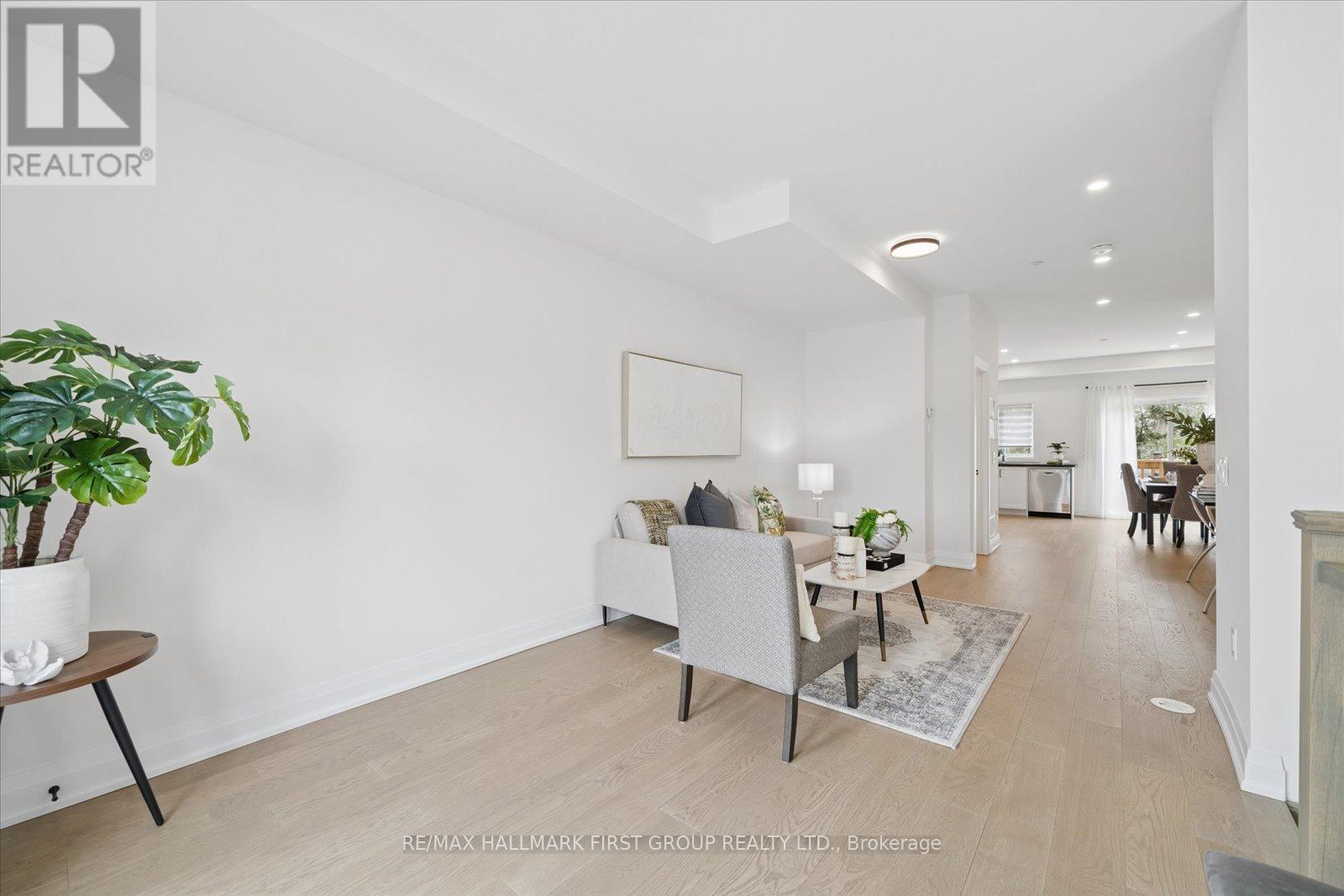 67 Marret Lane, Clarington, Ontario  L1B 0X2 - Photo 3 - E13056984