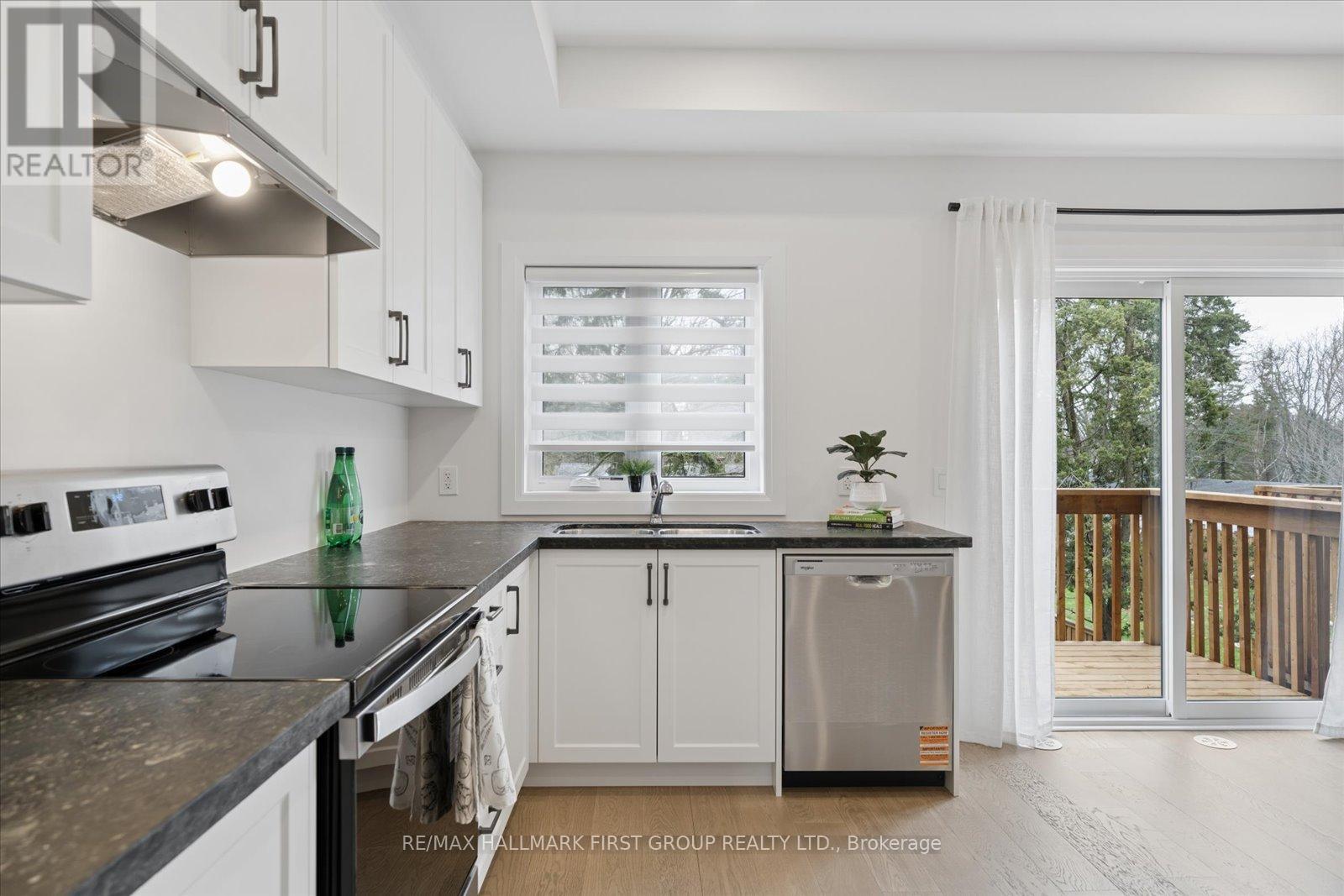 67 Marret Lane, Clarington, Ontario  L1B 0X2 - Photo 7 - E13056984