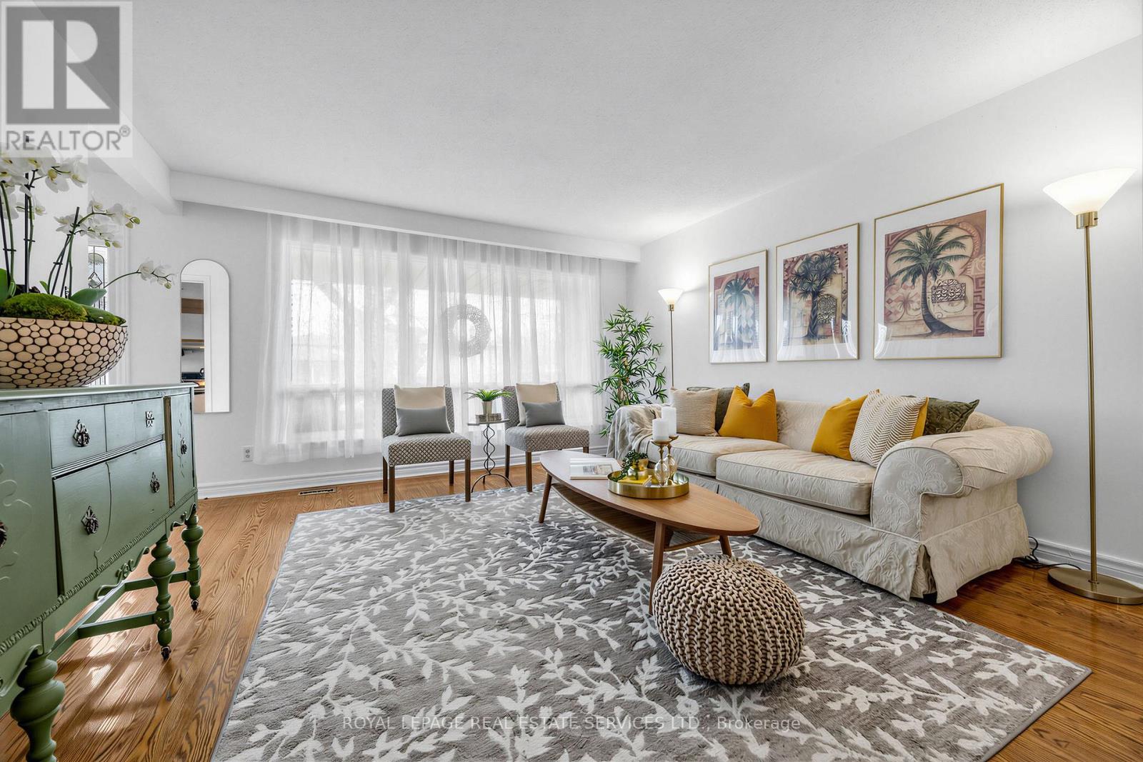 16 Donnacona Crescent, Toronto, Ontario  M1E 3P9 - Photo 4 - E13056994