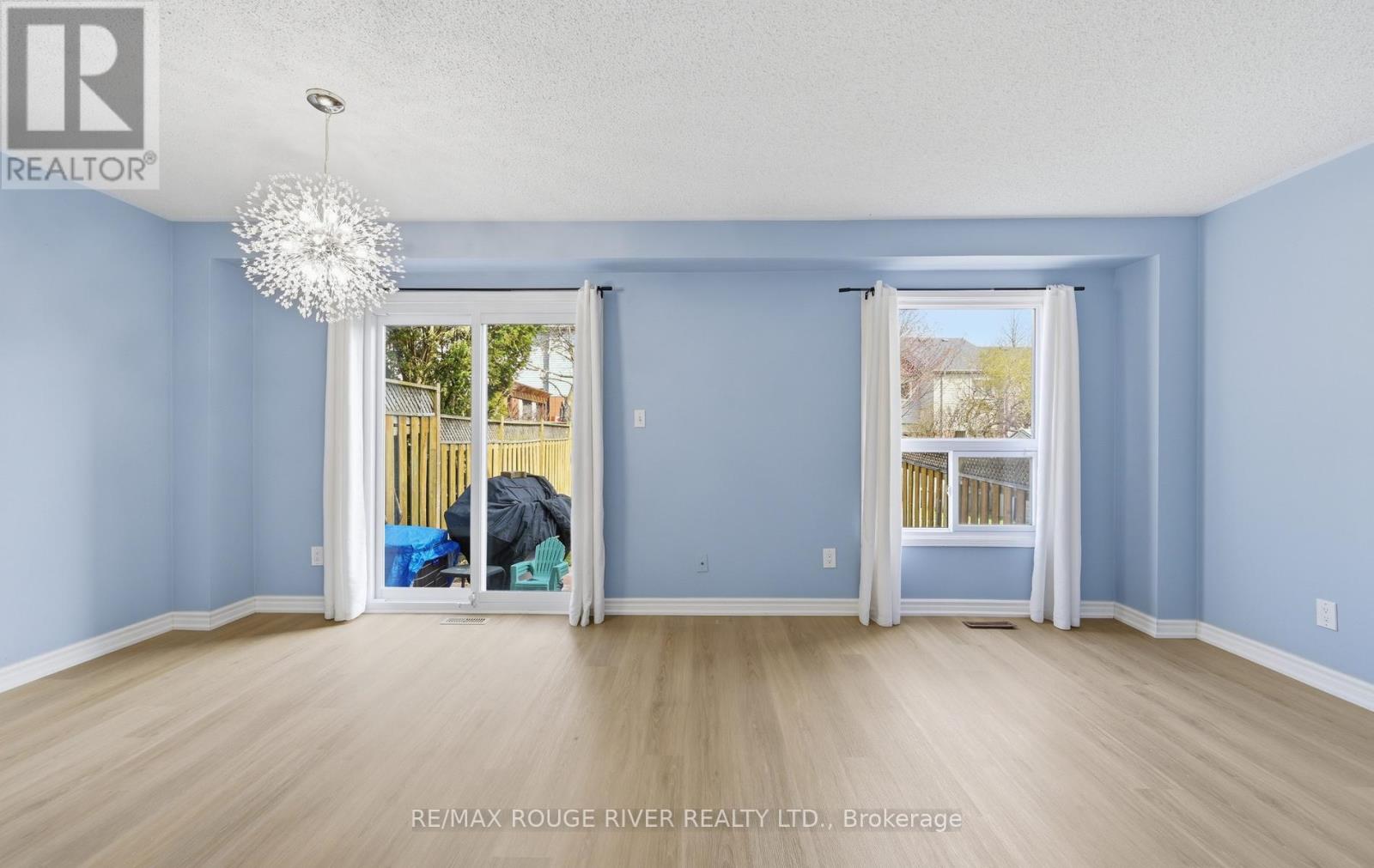 24 Trewin Lane, Clarington, Ontario  L1C 4W9 - Photo 5 - E13057160