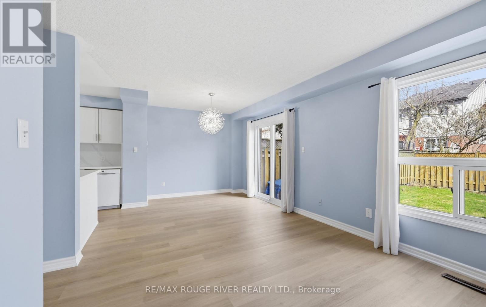 24 Trewin Lane, Clarington, Ontario  L1C 4W9 - Photo 9 - E13057160