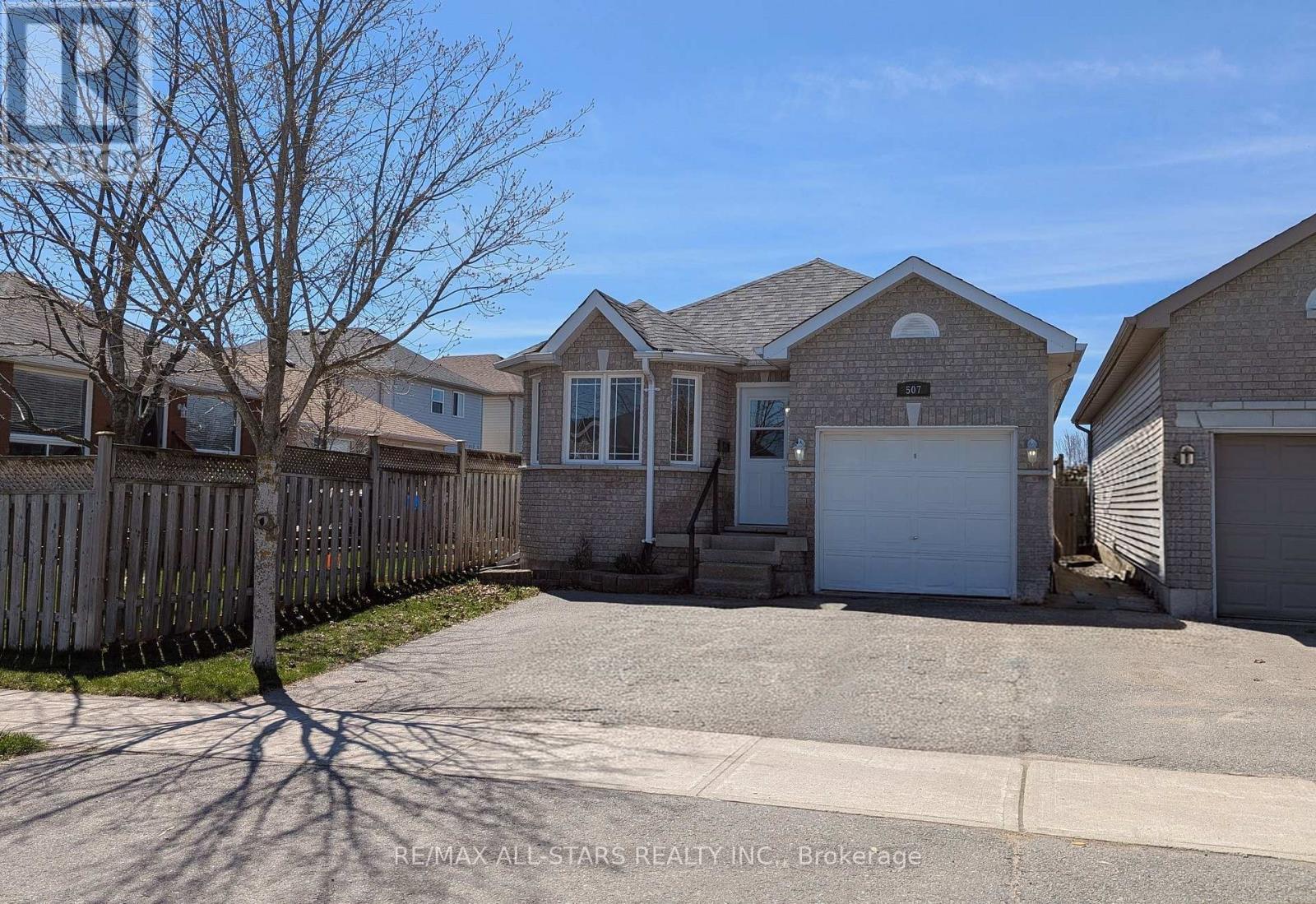 507 CLANCY CRESCENT, Peterborough, Ontario