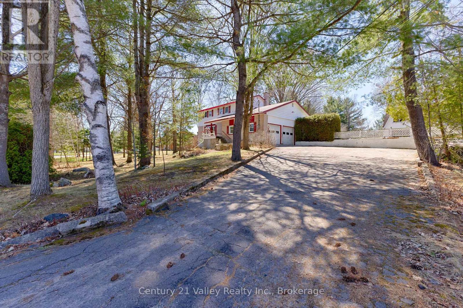 775 PINEGROVE CRESCENT, Petawawa, Ontario