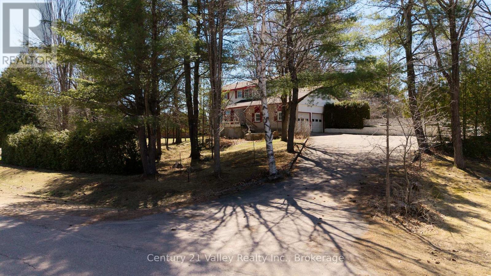 775 Pinegrove Crescent, Petawawa, Ontario  K8A 7E3 - Photo 41 - X12933950