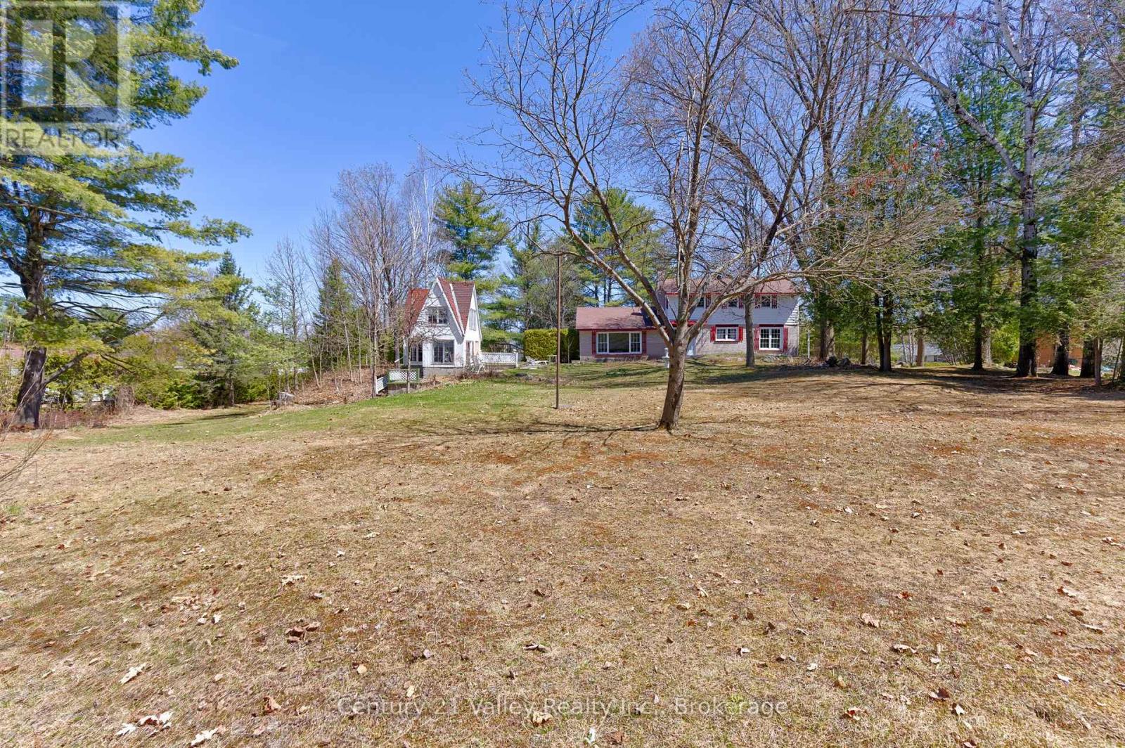 775 Pinegrove Crescent, Petawawa, Ontario  K8A 7E3 - Photo 38 - X12933950