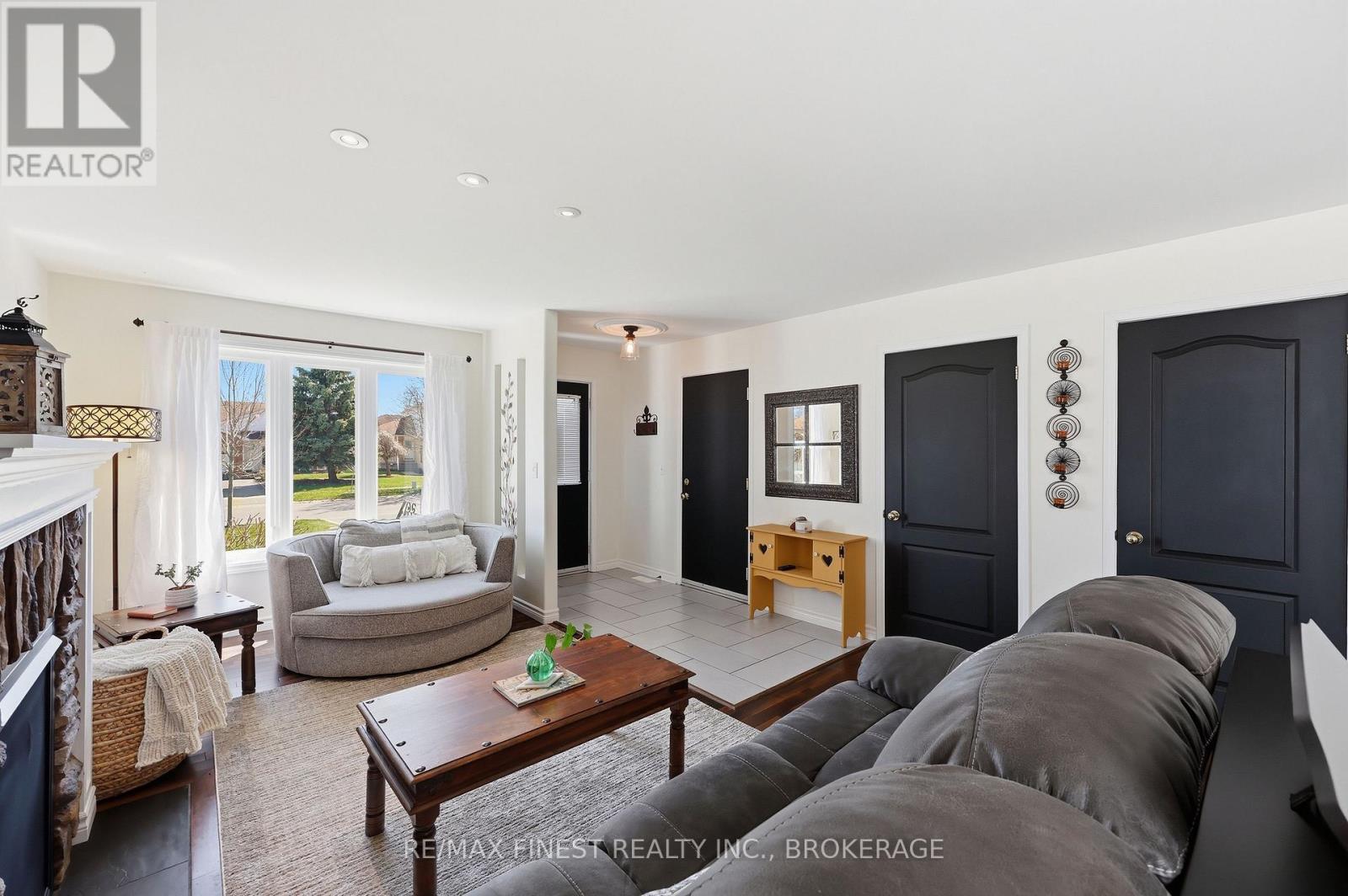 1312 Fisher Crescent, Kingston, Ontario  K7M 8T2 - Photo 10 - X13057014