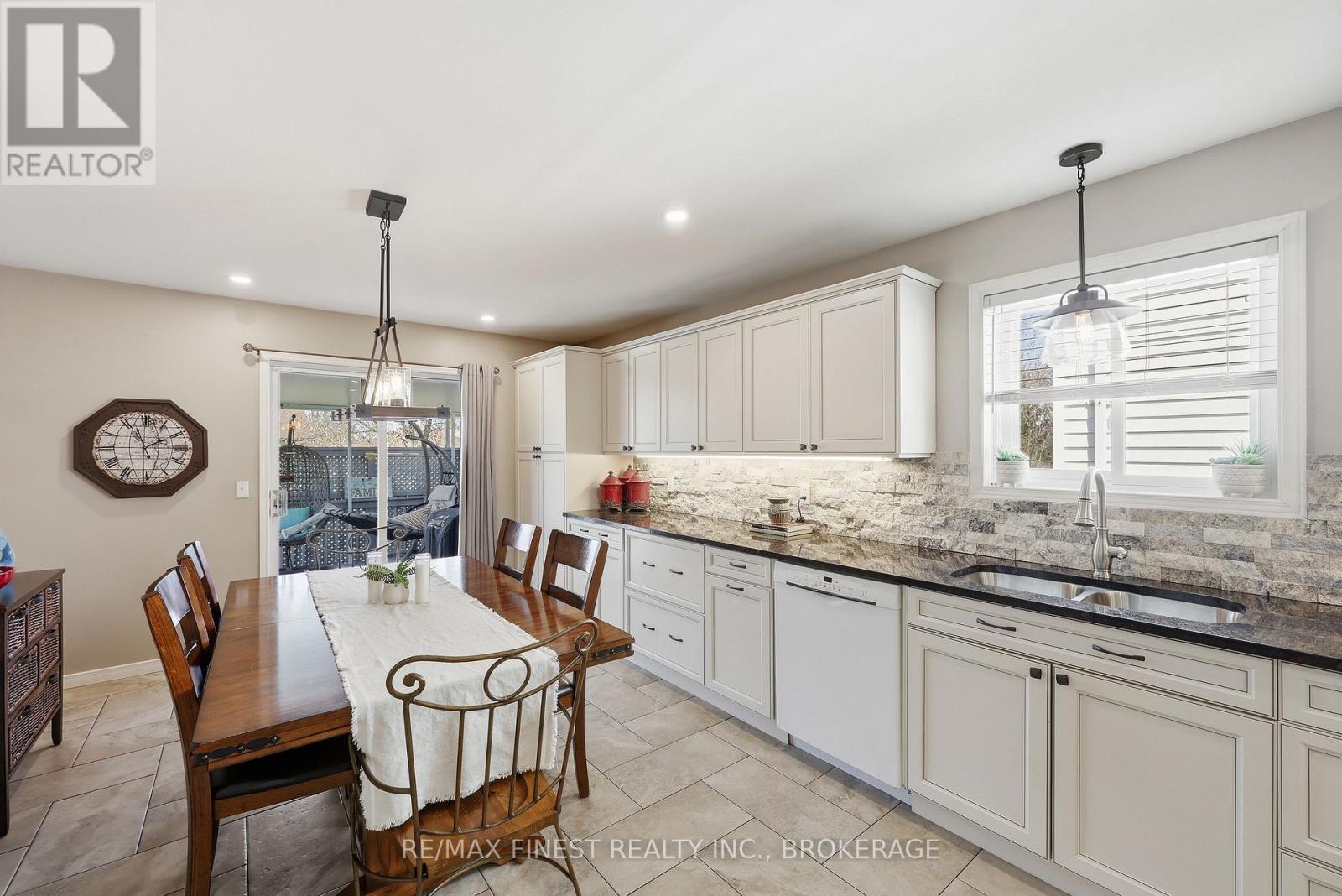 1312 Fisher Crescent, Kingston, Ontario  K7M 8T2 - Photo 15 - X13057014