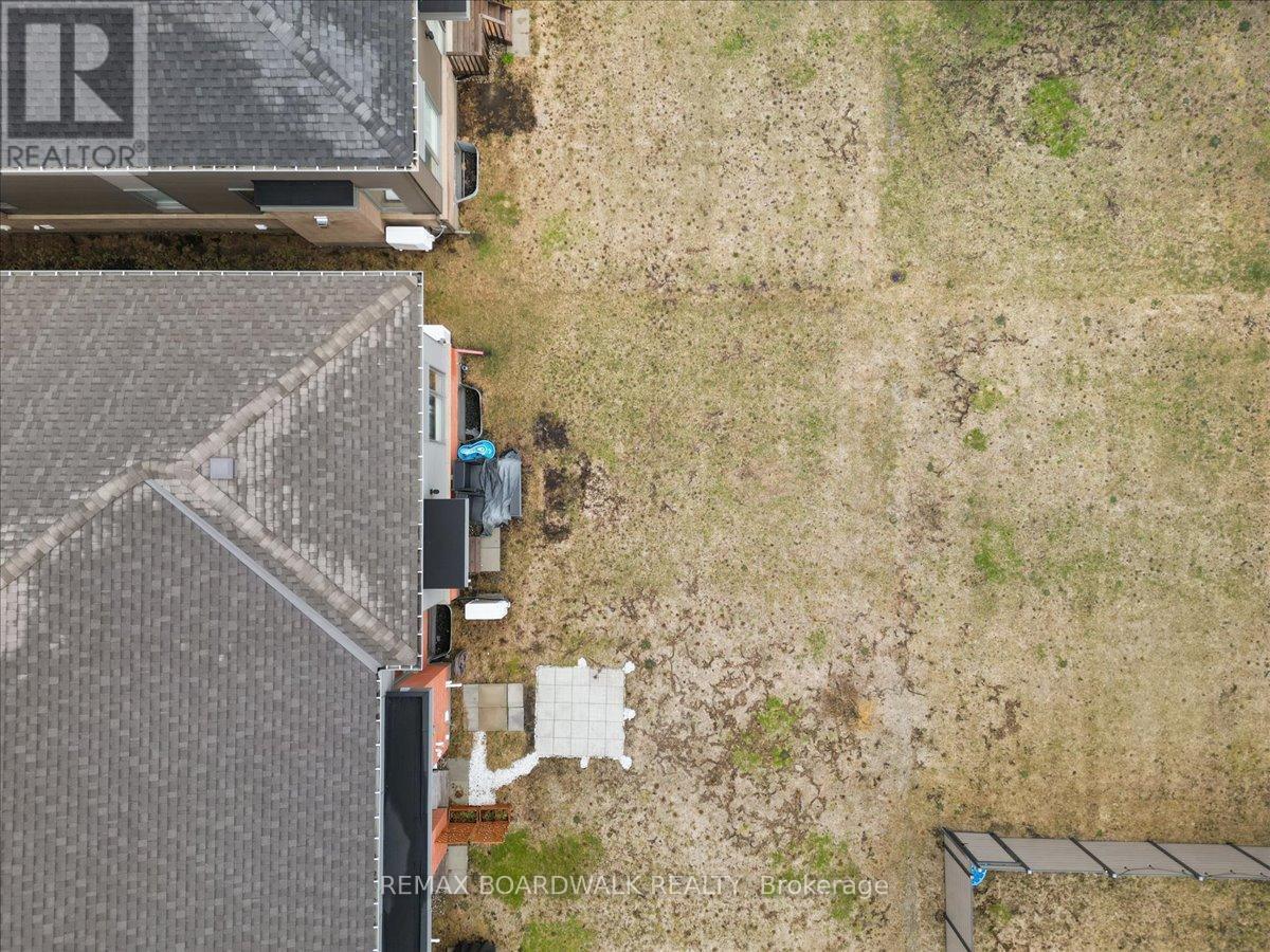 74 Michael Stoqua Street, Ottawa, Ontario  K1K 5A2 - Photo 35 - X13033026