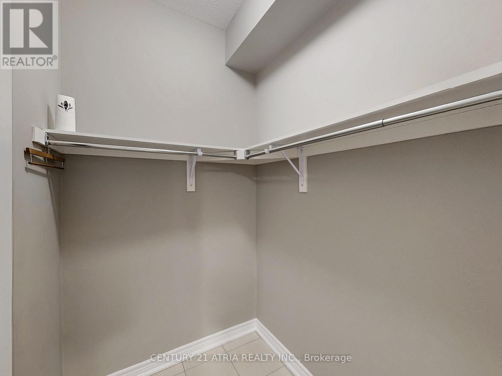 8 Moonseed Lane, Richmond Hill, Ontario  L4E 1E7 - Photo 10 - N13057010