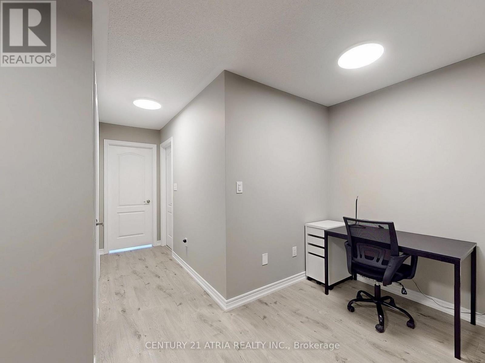 8 Moonseed Lane, Richmond Hill, Ontario  L4E 1E7 - Photo 14 - N13057010