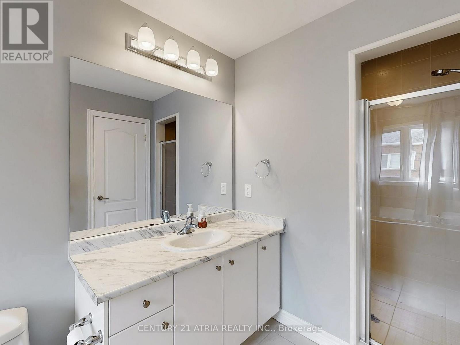 8 Moonseed Lane, Richmond Hill, Ontario  L4E 1E7 - Photo 18 - N13057010