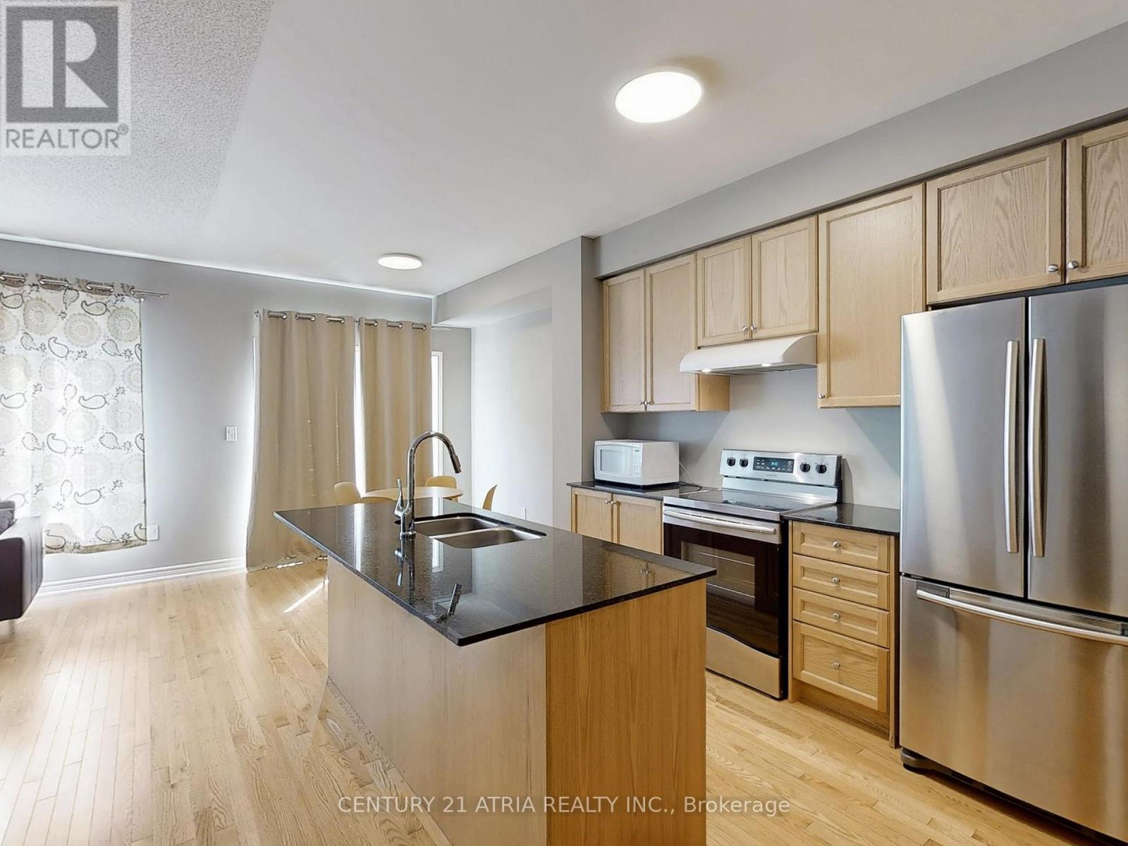 8 Moonseed Lane, Richmond Hill, Ontario  L4E 1E7 - Photo 6 - N13057010