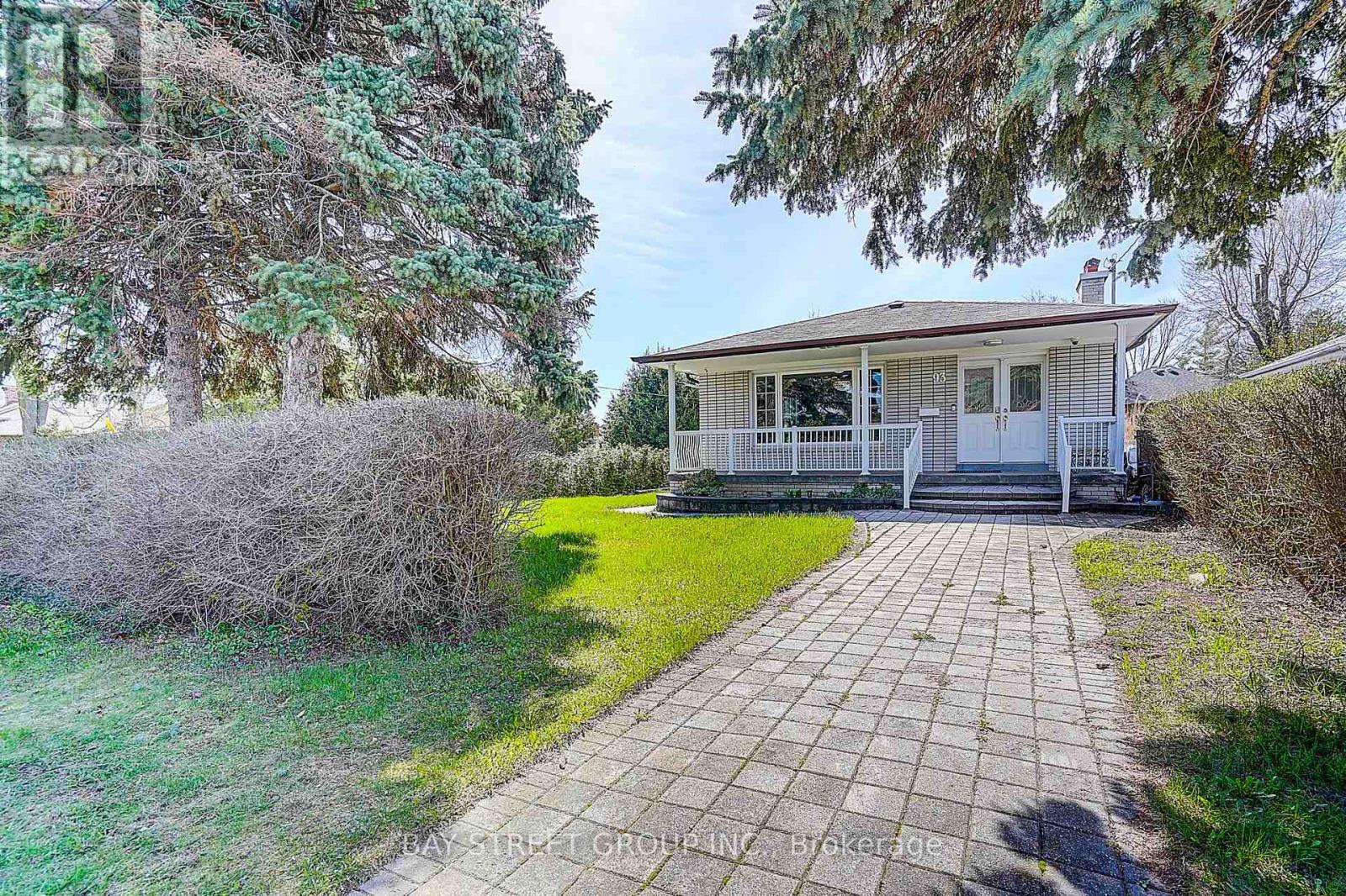 93 Clark Avenue, Markham (Thornhill), Ontario  L3T 1S7 - Photo 4 - N13057080