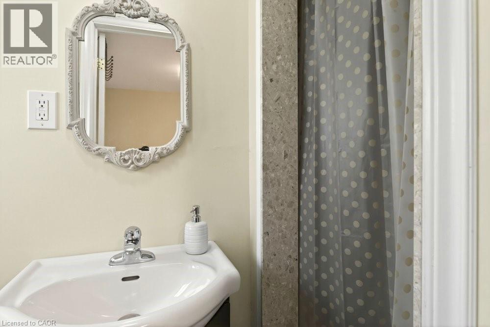 20 St. Charles Drive, Thorold, Ontario  L2V 2W4 - Photo 20 - 40825295