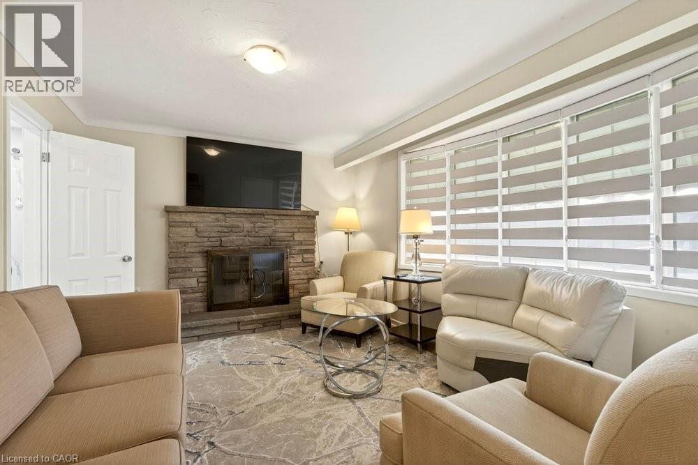 20 St. Charles Drive, Thorold, Ontario  L2V 2W4 - Photo 3 - 40825295