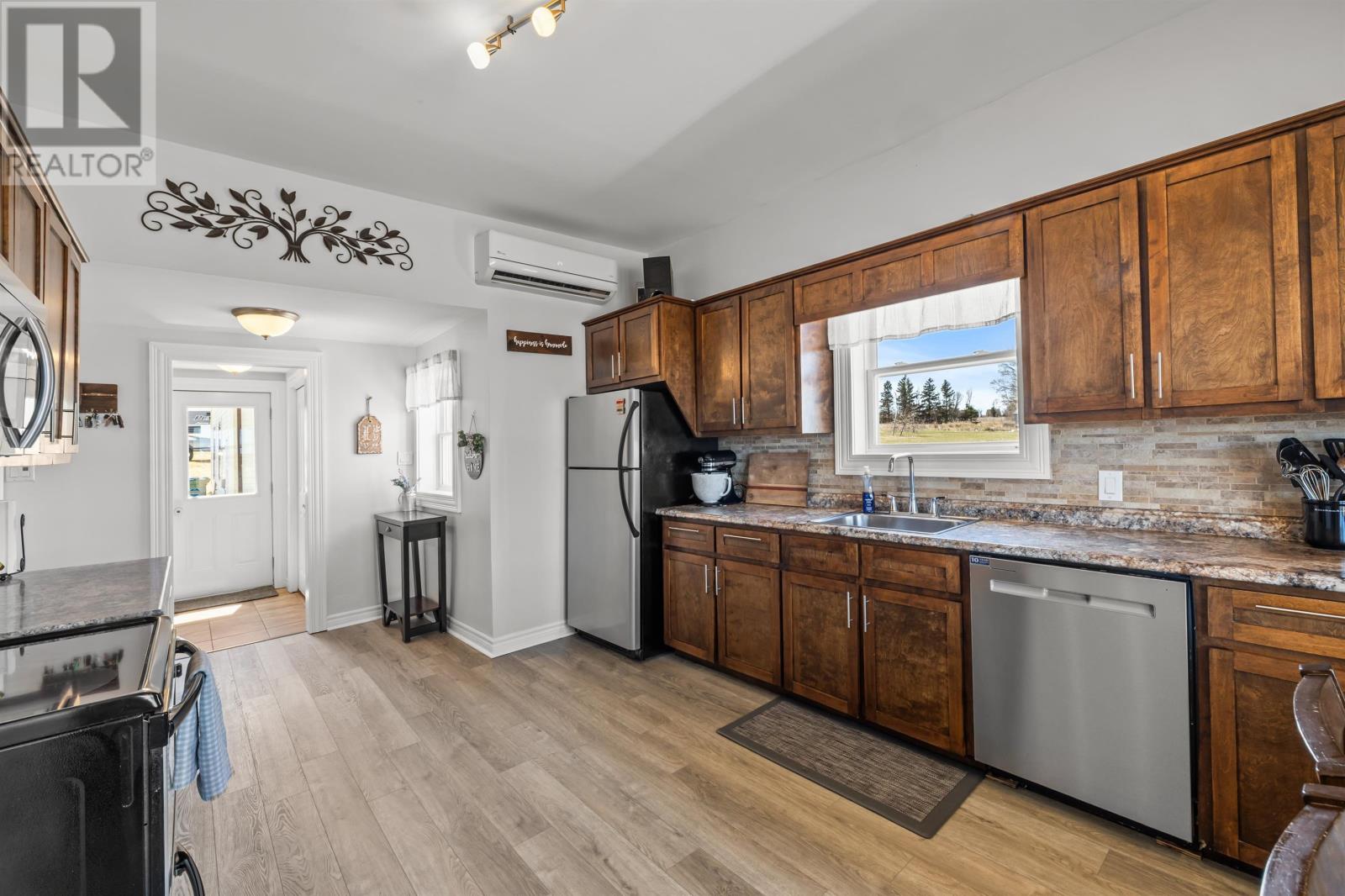 5663 St Peters Road, St. Peters Bay, Prince Edward Island  C0A 2A0 - Photo 13 - 202608941