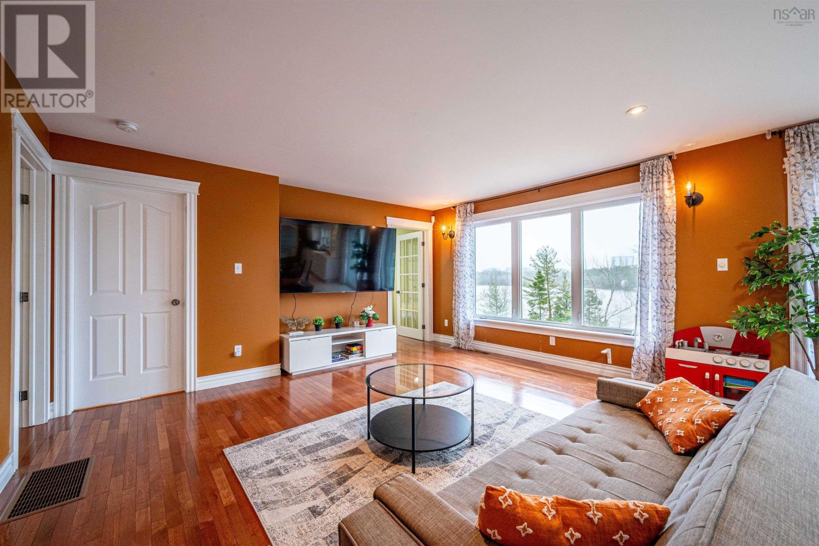 35 Granter Road, Bedford, Nova Scotia  B4B 2C5 - Photo 8 - 202600138