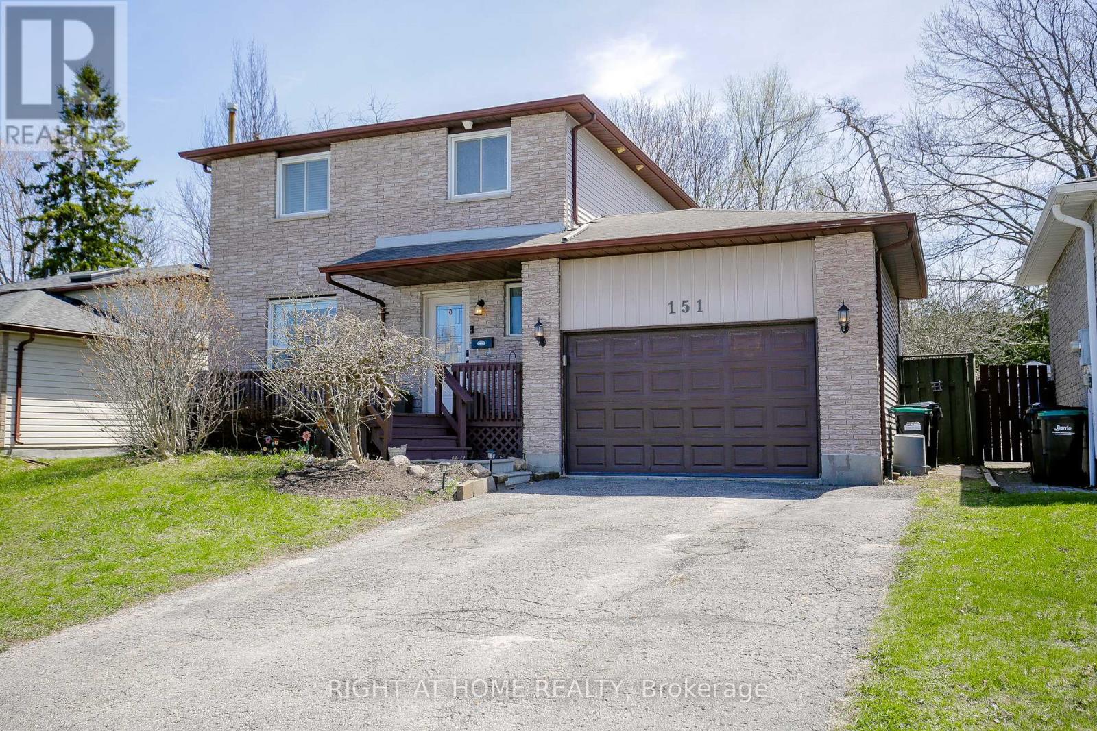 151 Little Avenue, Barrie (Allandale Heights), Ontario  L4N 6L6 - Photo 1 - S13057046