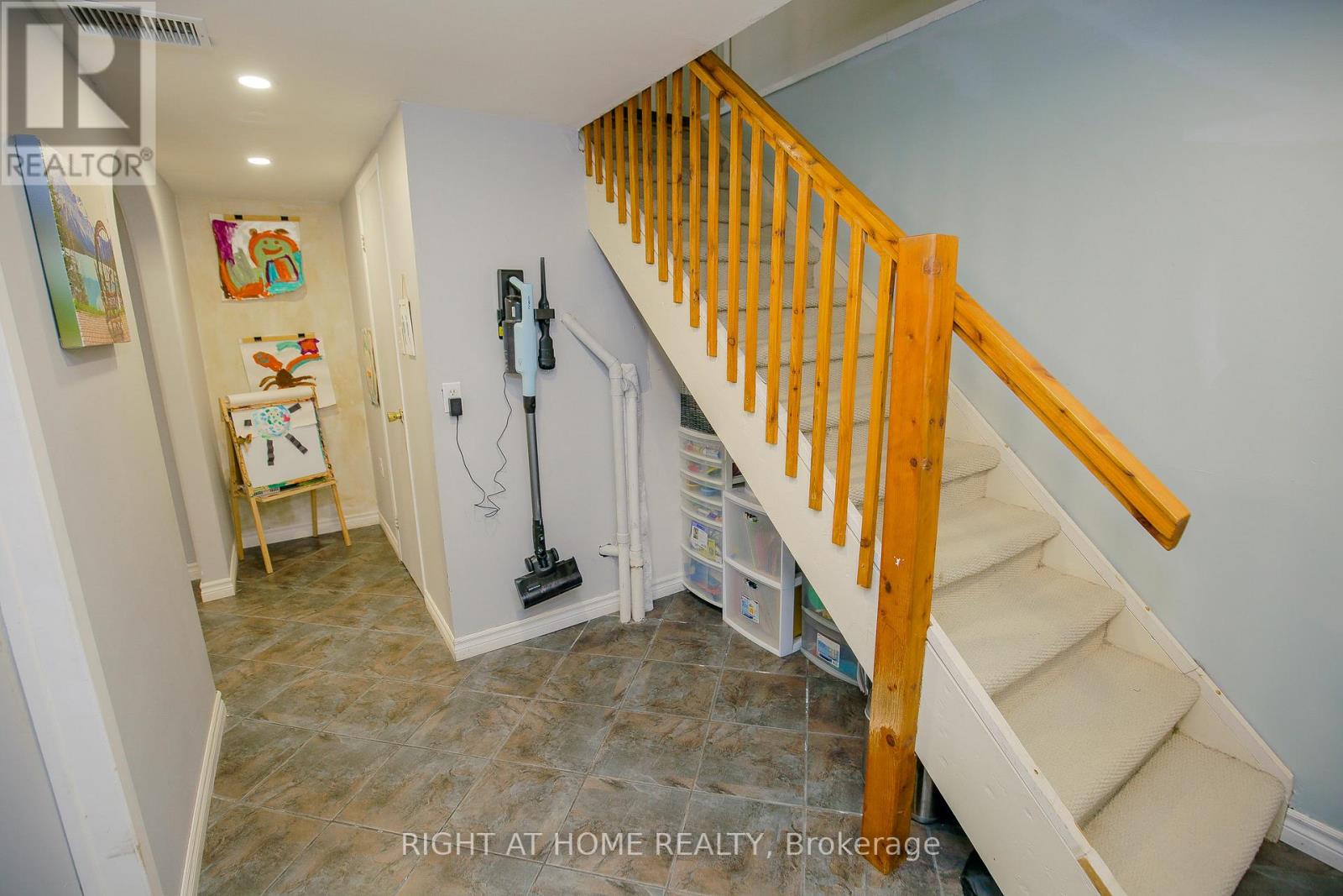 151 Little Avenue, Barrie (Allandale Heights), Ontario  L4N 6L6 - Photo 20 - S13057046