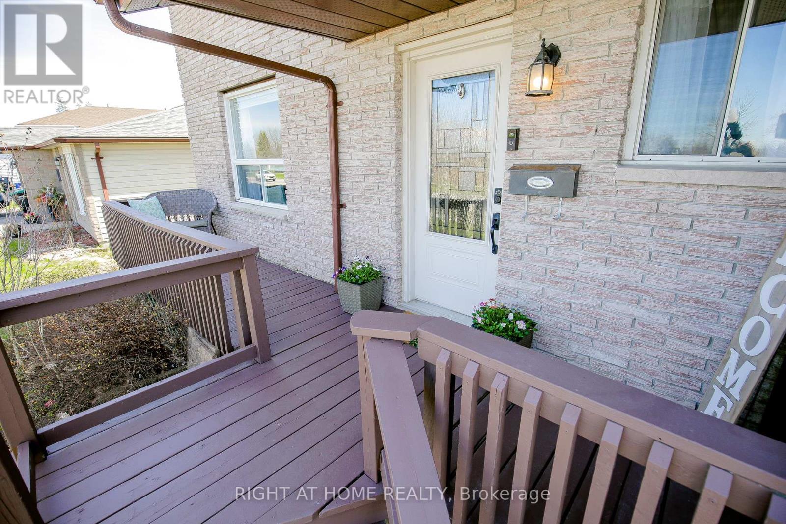 151 Little Avenue, Barrie (Allandale Heights), Ontario  L4N 6L6 - Photo 3 - S13057046