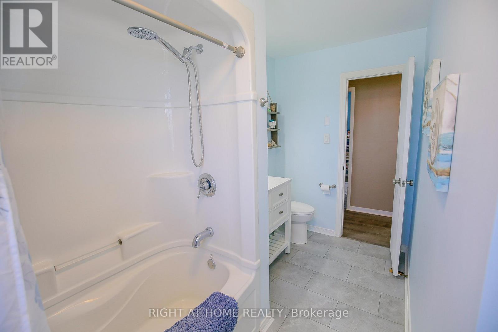 151 Little Avenue, Barrie (Allandale Heights), Ontario  L4N 6L6 - Photo 32 - S13057046