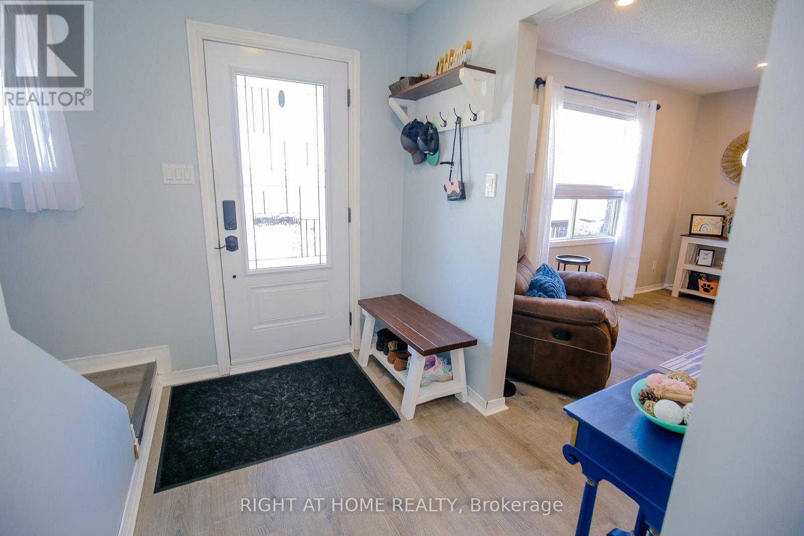 151 Little Avenue, Barrie (Allandale Heights), Ontario  L4N 6L6 - Photo 7 - S13057046