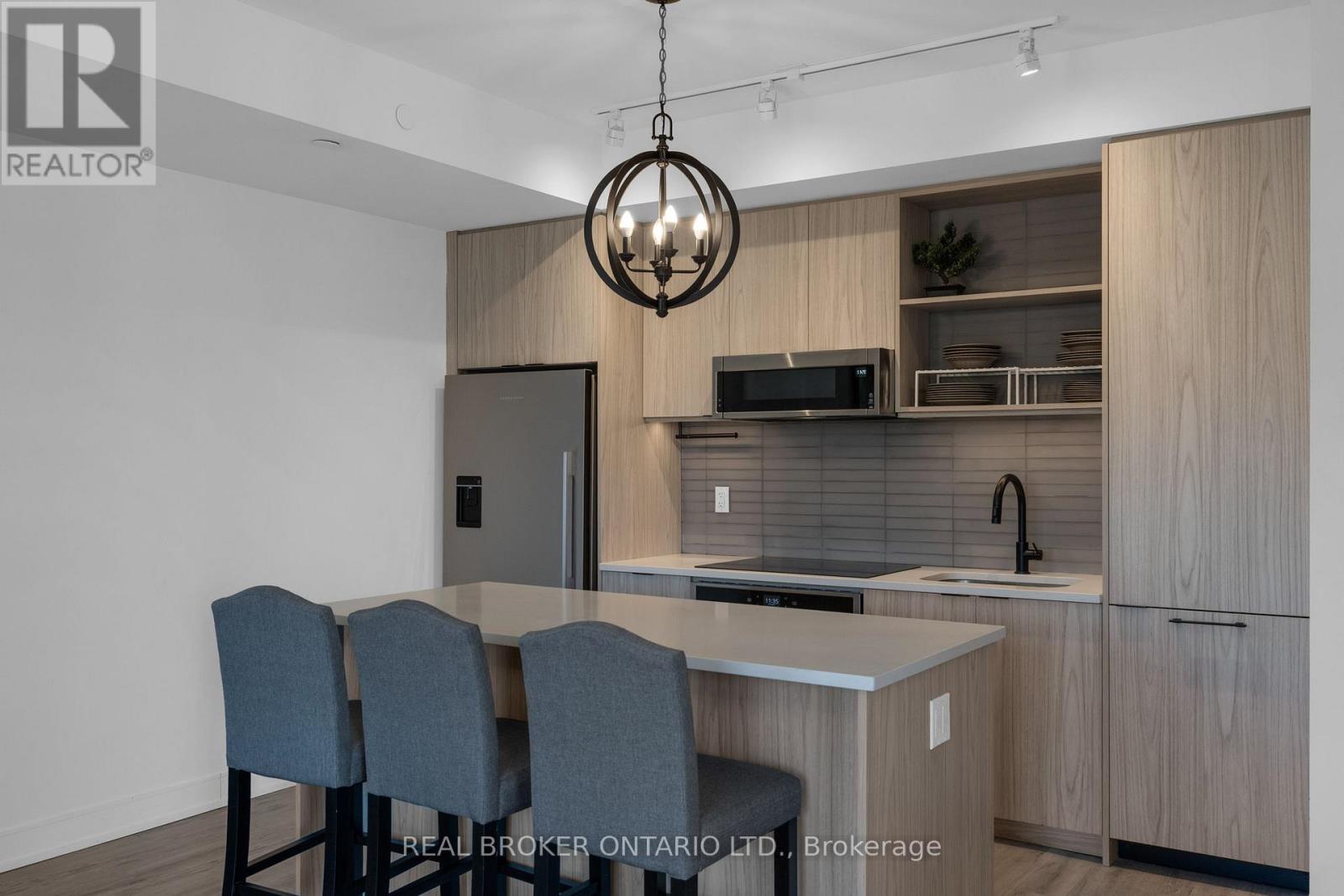 615 - 185 Dunlop Street E, Barrie (Lakeshore), Ontario  L4M 0L7 - Photo 6 - S13057148