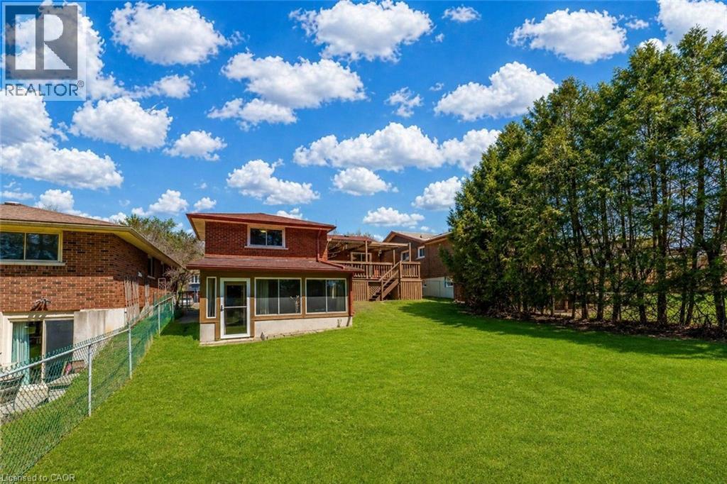 402 Lakeview Drive, Waterloo, Ontario  N2L 4Z6 - Photo 42 - 40824977