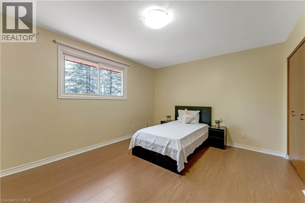 402 Lakeview Drive, Waterloo, Ontario  N2L 4Z6 - Photo 18 - 40824977