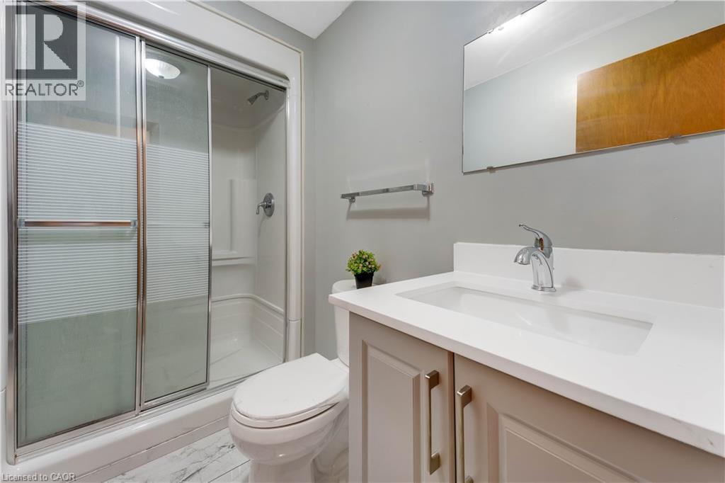 402 Lakeview Drive, Waterloo, Ontario  N2L 4Z6 - Photo 27 - 40824977