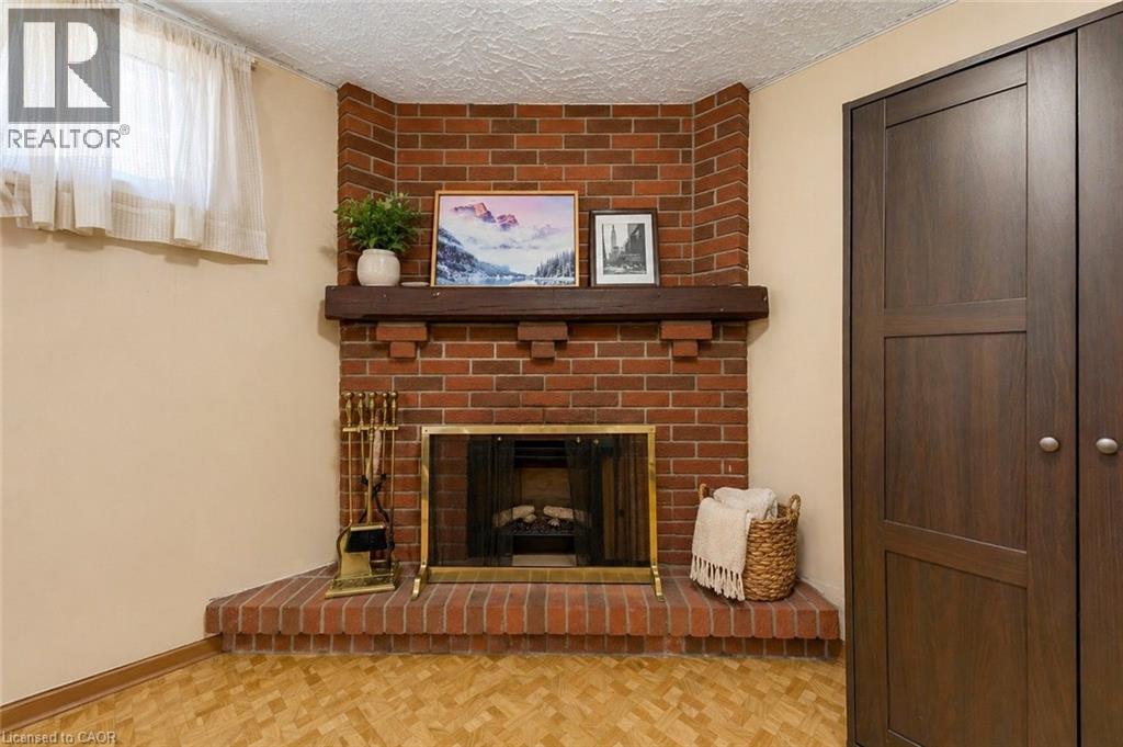 402 Lakeview Drive, Waterloo, Ontario  N2L 4Z6 - Photo 28 - 40824977