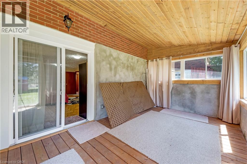 402 Lakeview Drive, Waterloo, Ontario  N2L 4Z6 - Photo 33 - 40824977