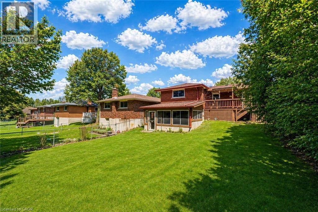 402 Lakeview Drive, Waterloo, Ontario  N2L 4Z6 - Photo 39 - 40824977