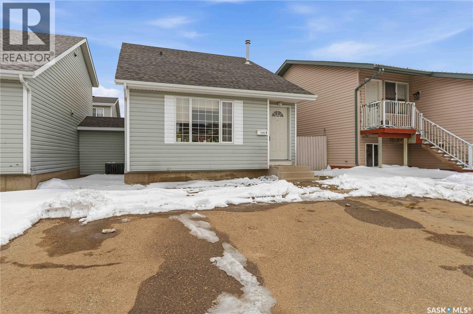A 3456 Fairlight Drive, Saskatoon, Saskatchewan  S7M 3Z4 - Photo 2 - SK034253