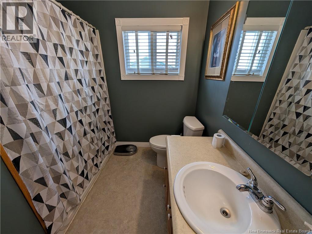 562 Fleet, Bathurst, New Brunswick  E2A 4H1 - Photo 16 - NB138233