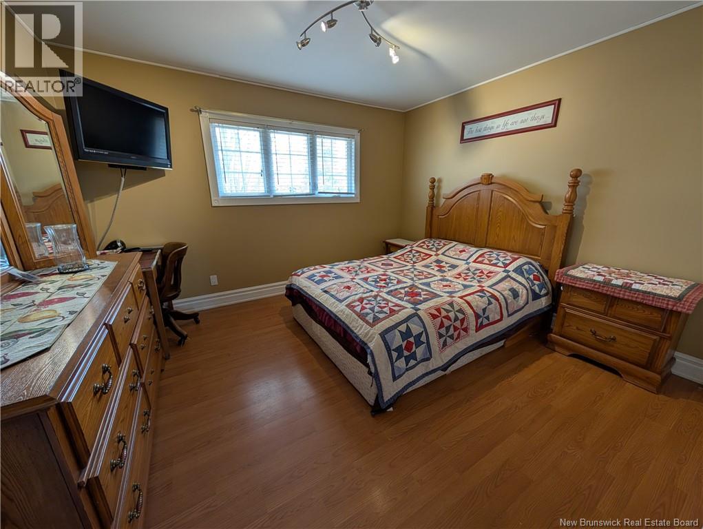 562 Fleet, Bathurst, New Brunswick  E2A 4H1 - Photo 18 - NB138233