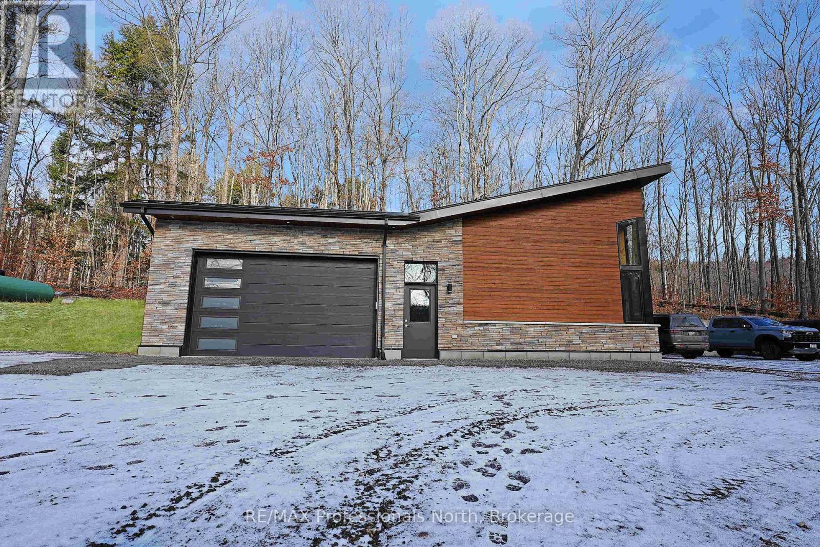 1237 Burlywood Trail, Dysart Et Al, Ontario  K0M 1S0 - Photo 46 - X12583016