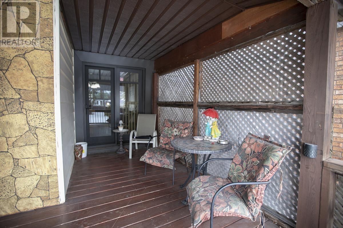 222 Hudson St, Sault Ste. Marie, Ontario  P6A 1T5 - Photo 8 - SM260670
