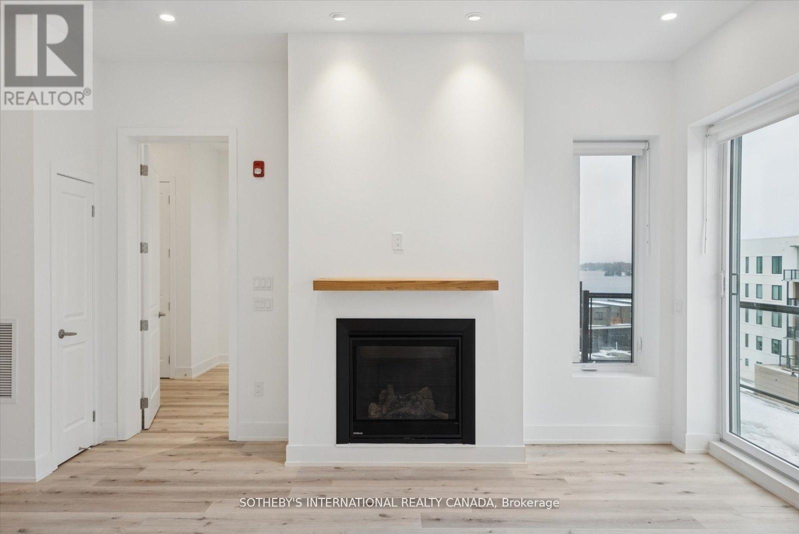 Penthouse 1 - 19a West Street N, Kawartha Lakes, Ontario  K0M 1N0 - Photo 13 - X13057092